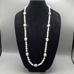 Vintage Lucite 18 in Necklace in White
